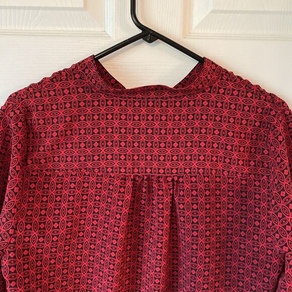 The Tog Shop Women’s Tunic Size Medium V Neck Geometric Red 3/4 Sleeve - Picture 6 of 11